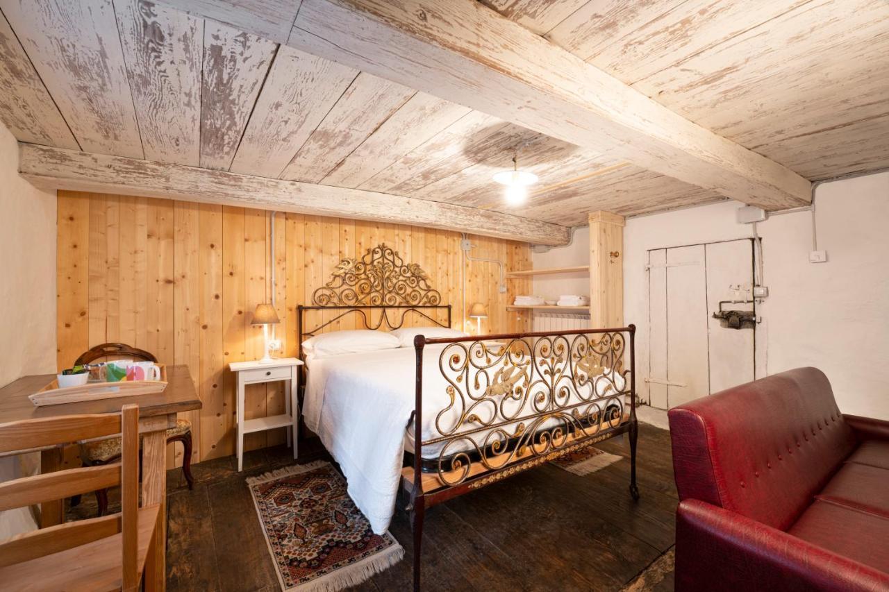 B&B Casa Quaroni Anzino Eksteriør bilde